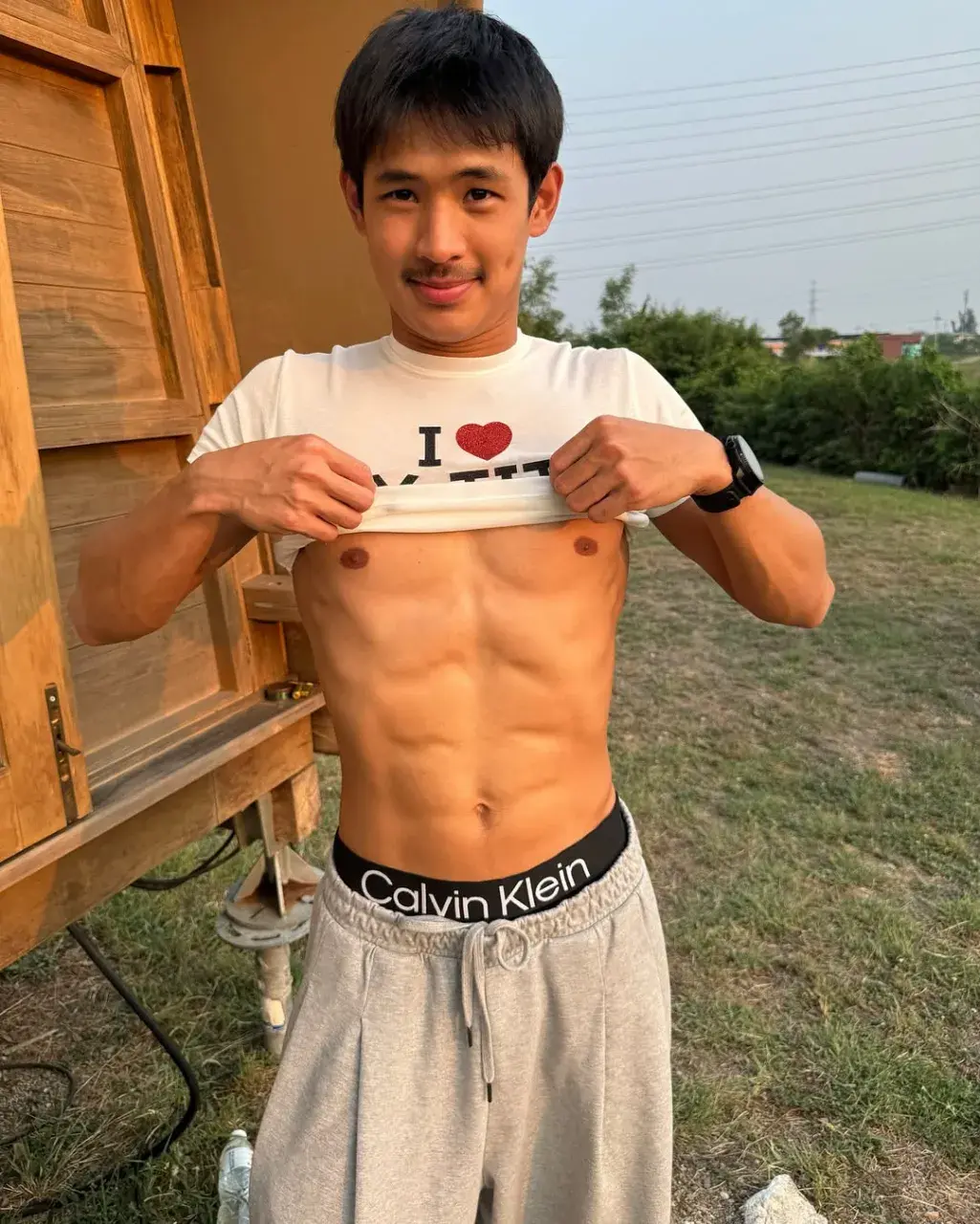 ยอมเด็กเพราะมันเด็ด