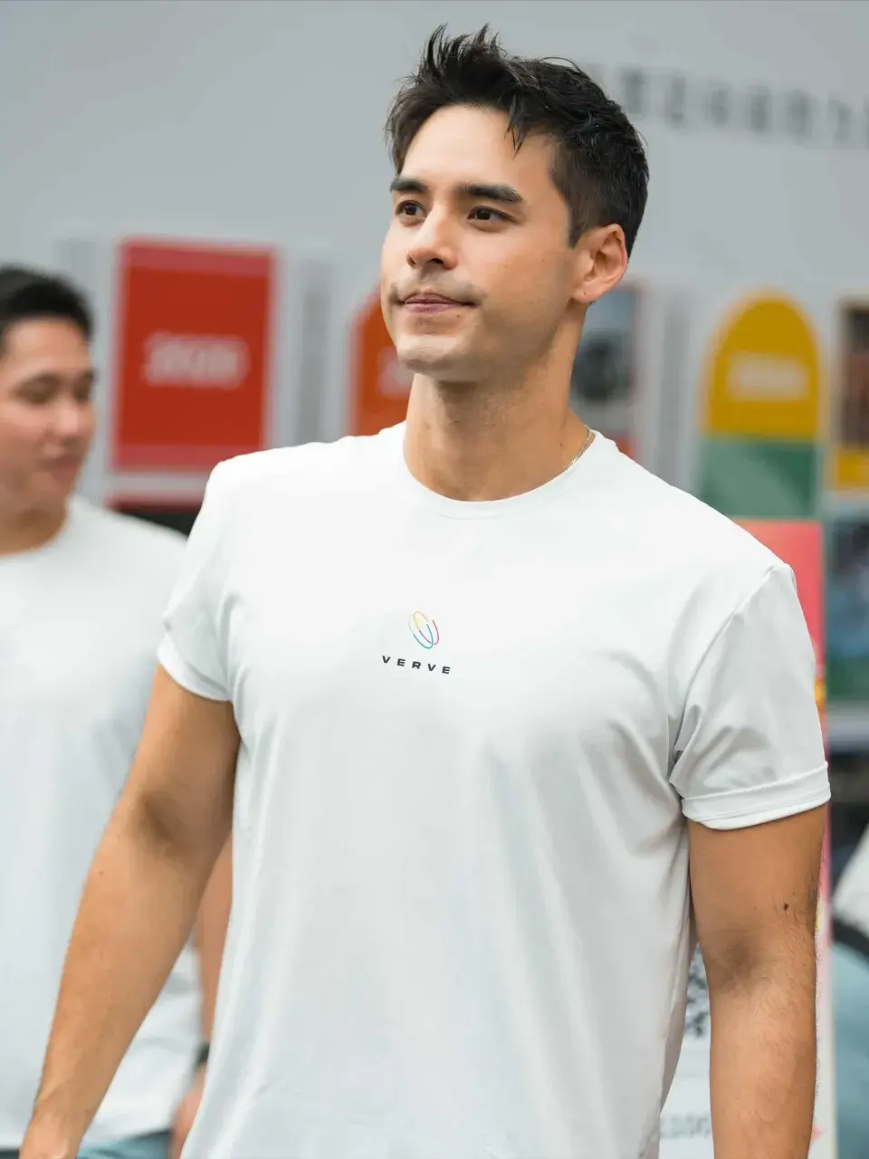 สู้กันได้แบบสูสี