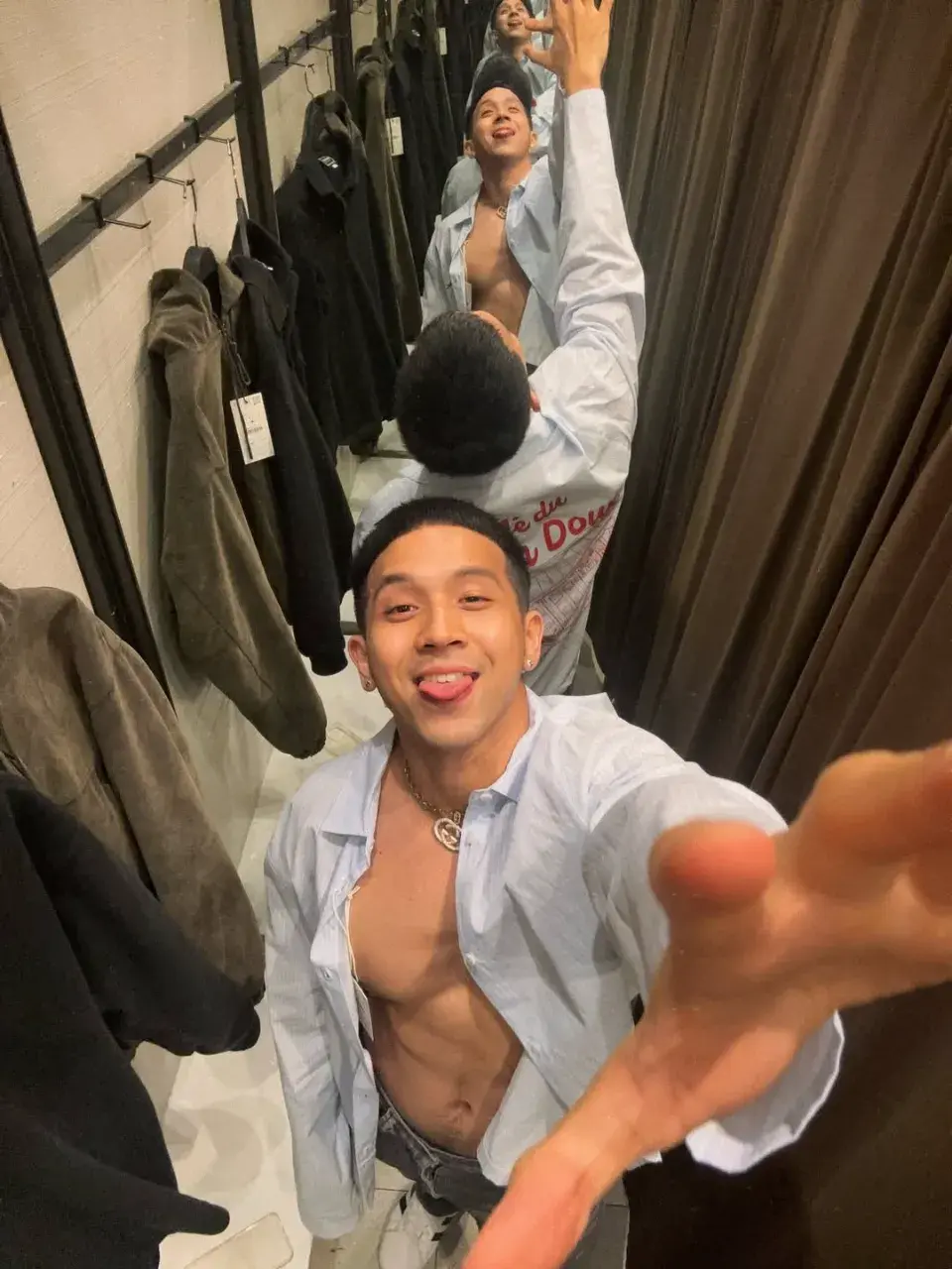 สู้กันได้แบบสูสี