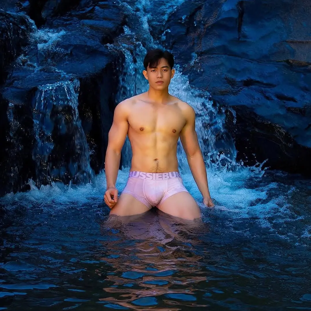 Cool guy : HIMA PHẠM