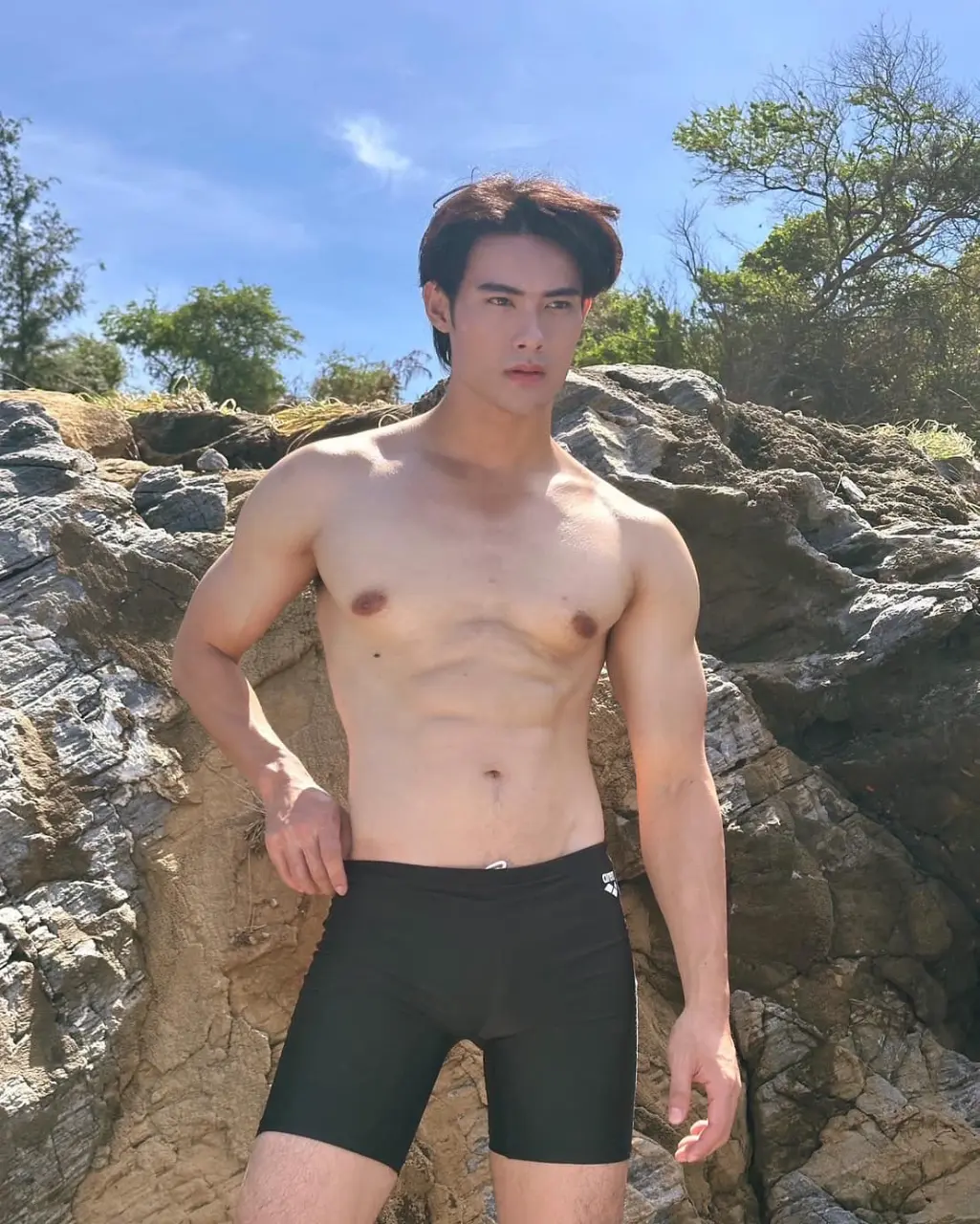 Models & Influencers : Kantaphat Tan