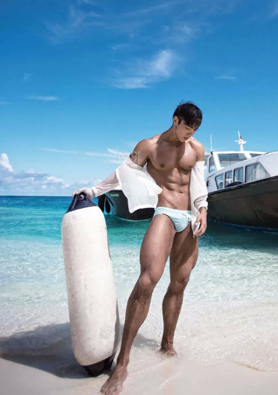 NAKED OCEAN BY XIE ZIQIU