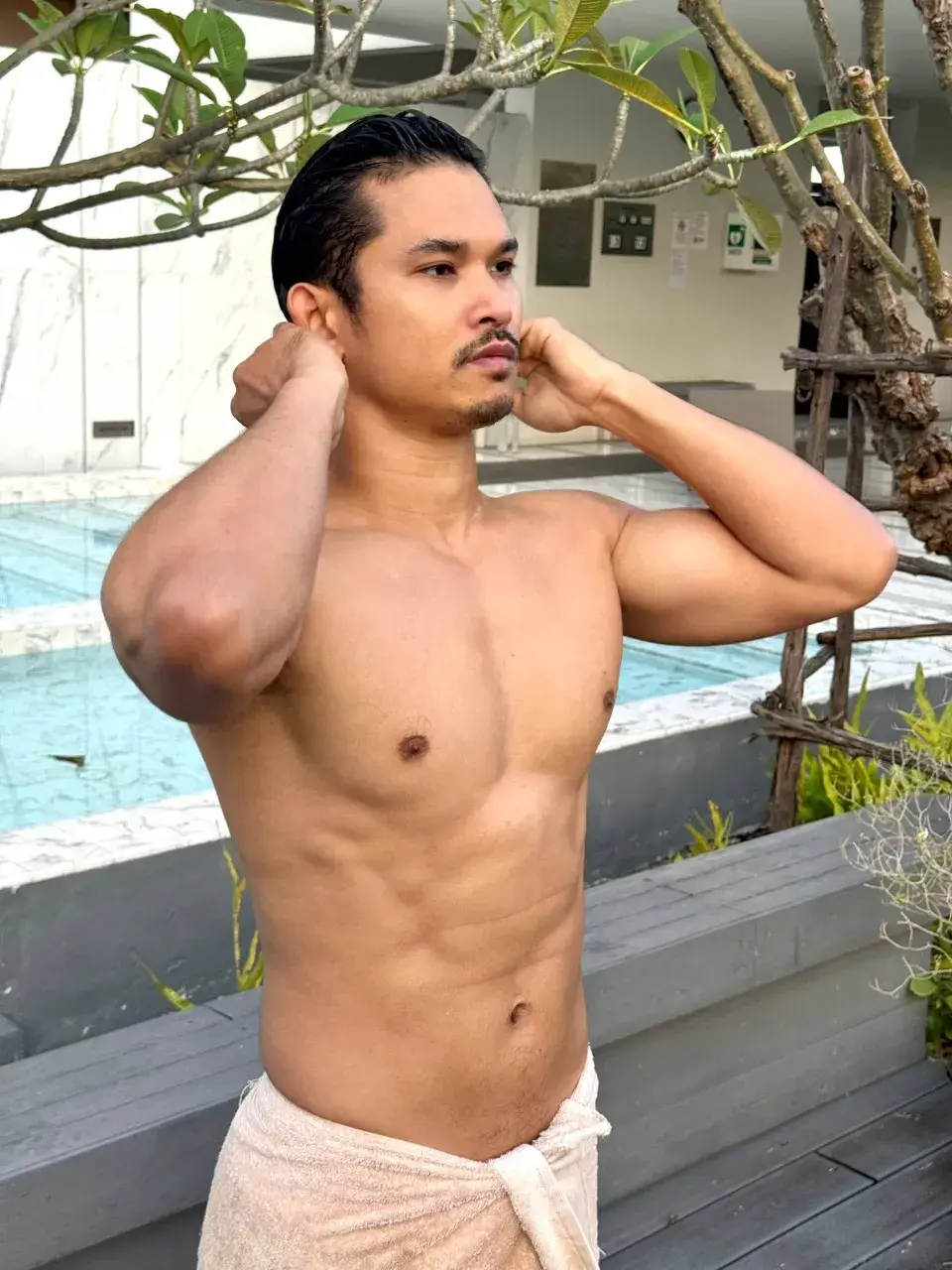 พี่ต้อมที่1ในความแน่นเสวๆ