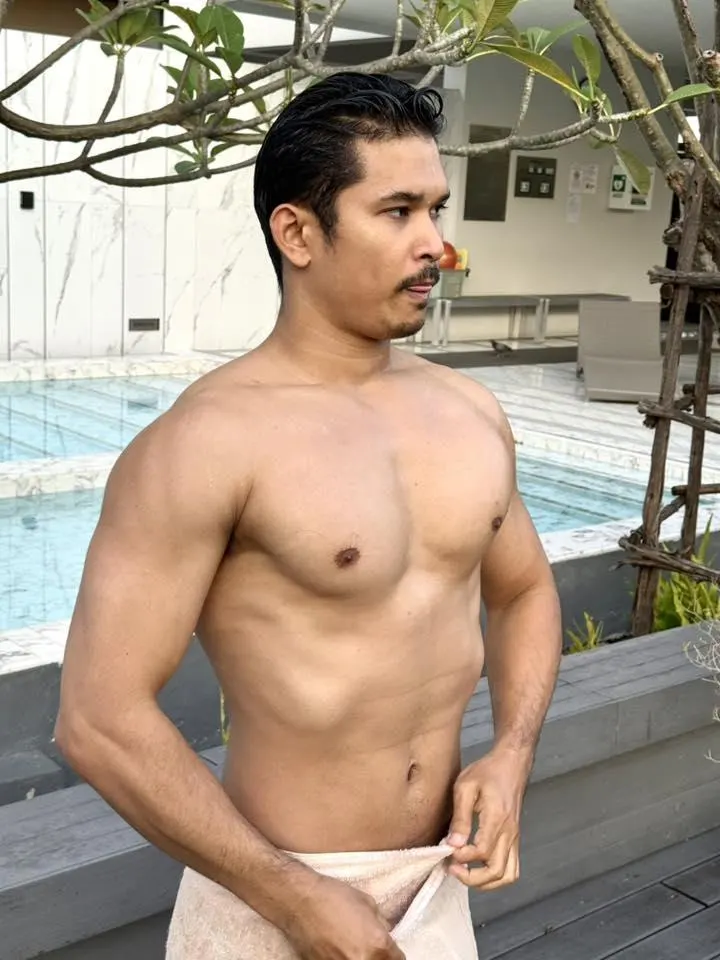 พี่ต้อมที่1ในความแน่นเสวๆ