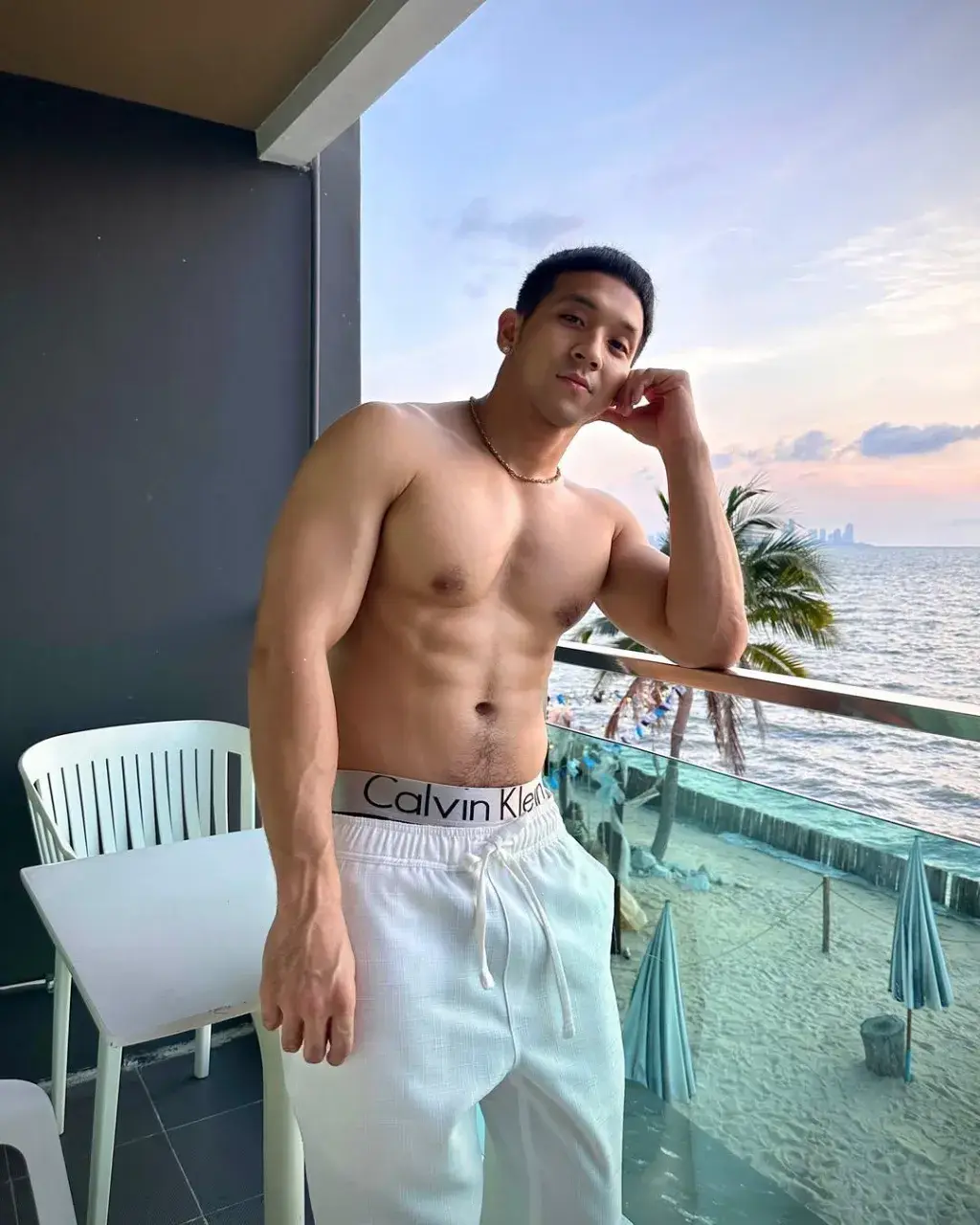 โพสให้รู้ว่ามันแซ่บ