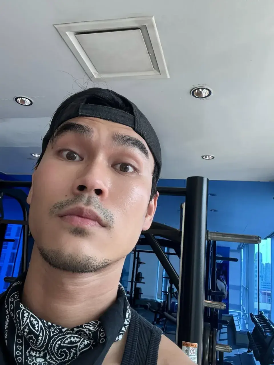 ลักหลับดีมั้ย