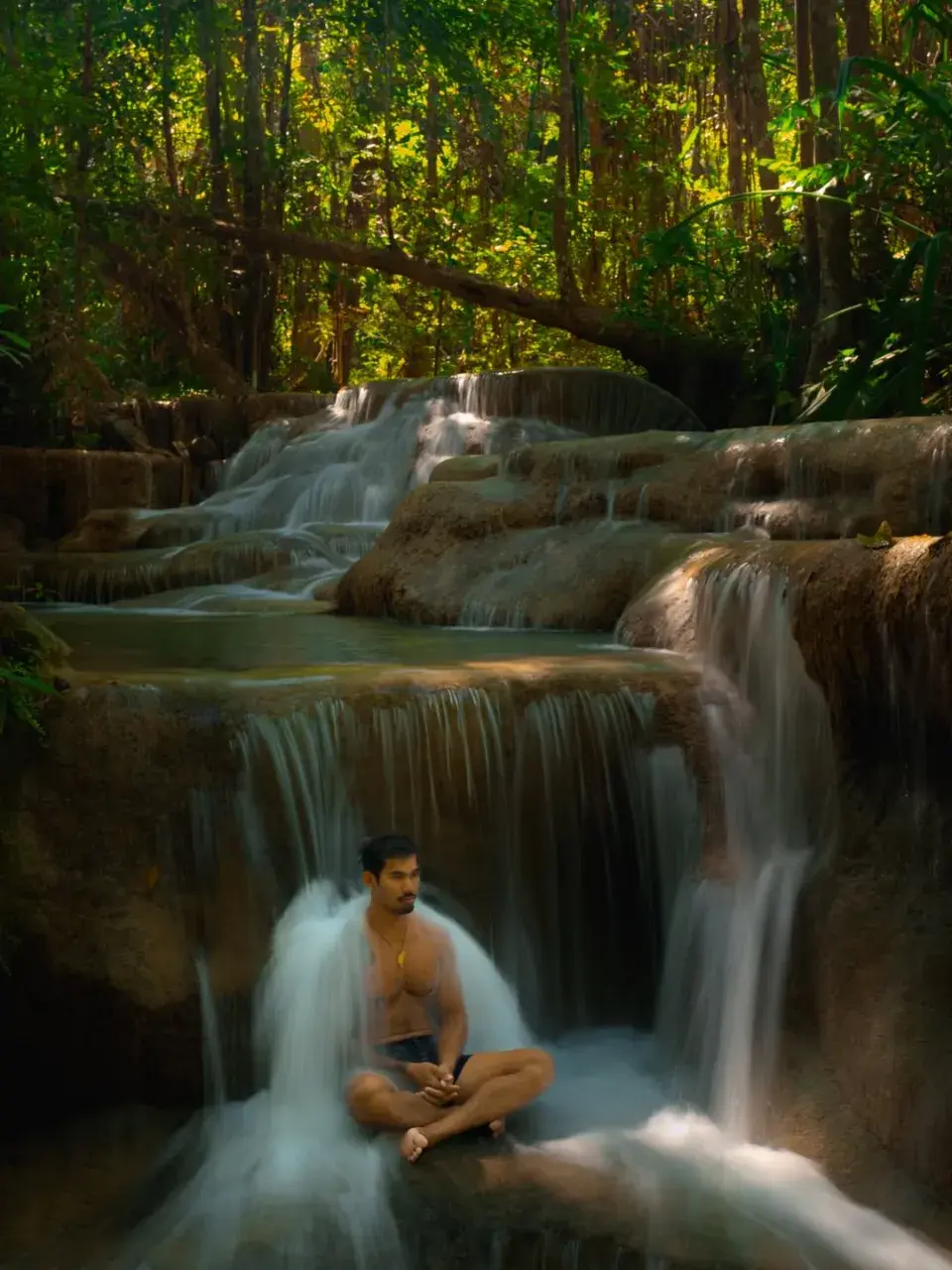 ลักหลับดีมั้ย