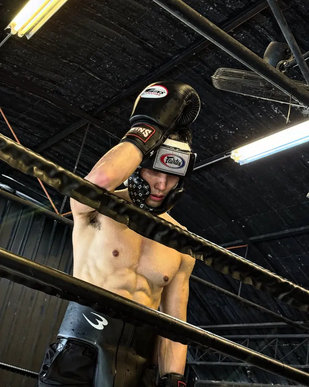 พี่ก็แน่นกันเกิ้น