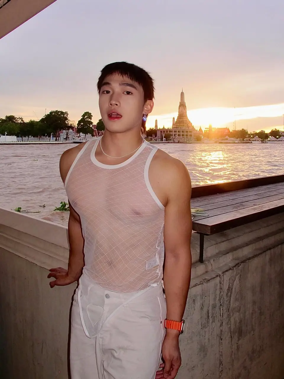 Cool and cute guy : 吕宁