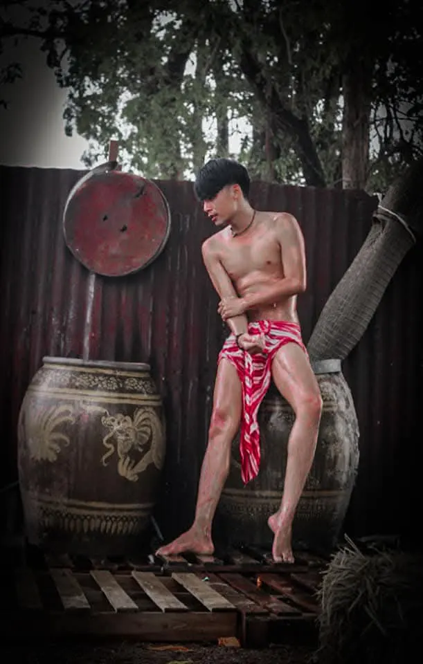 หนุ่มผ้าขาวม้า