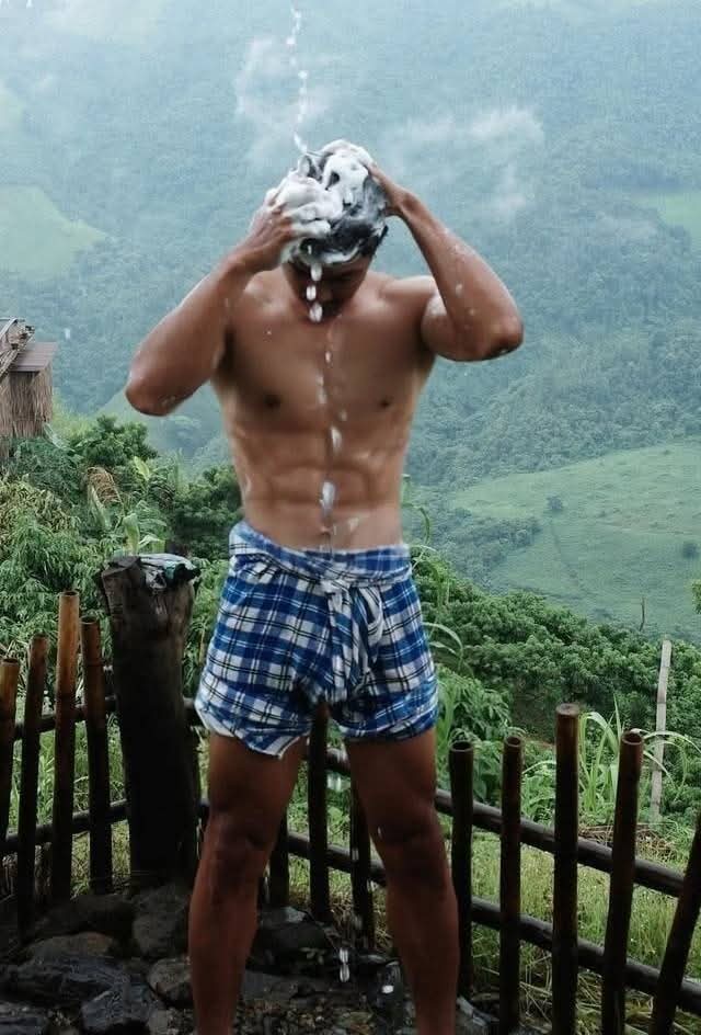 หนุ่มผ้าขาวม้า