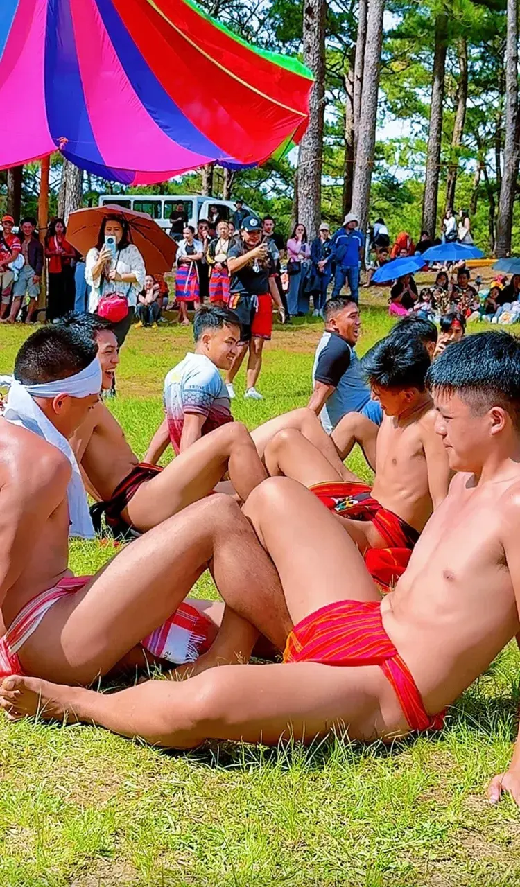 หนุ่มอิฟูเกา