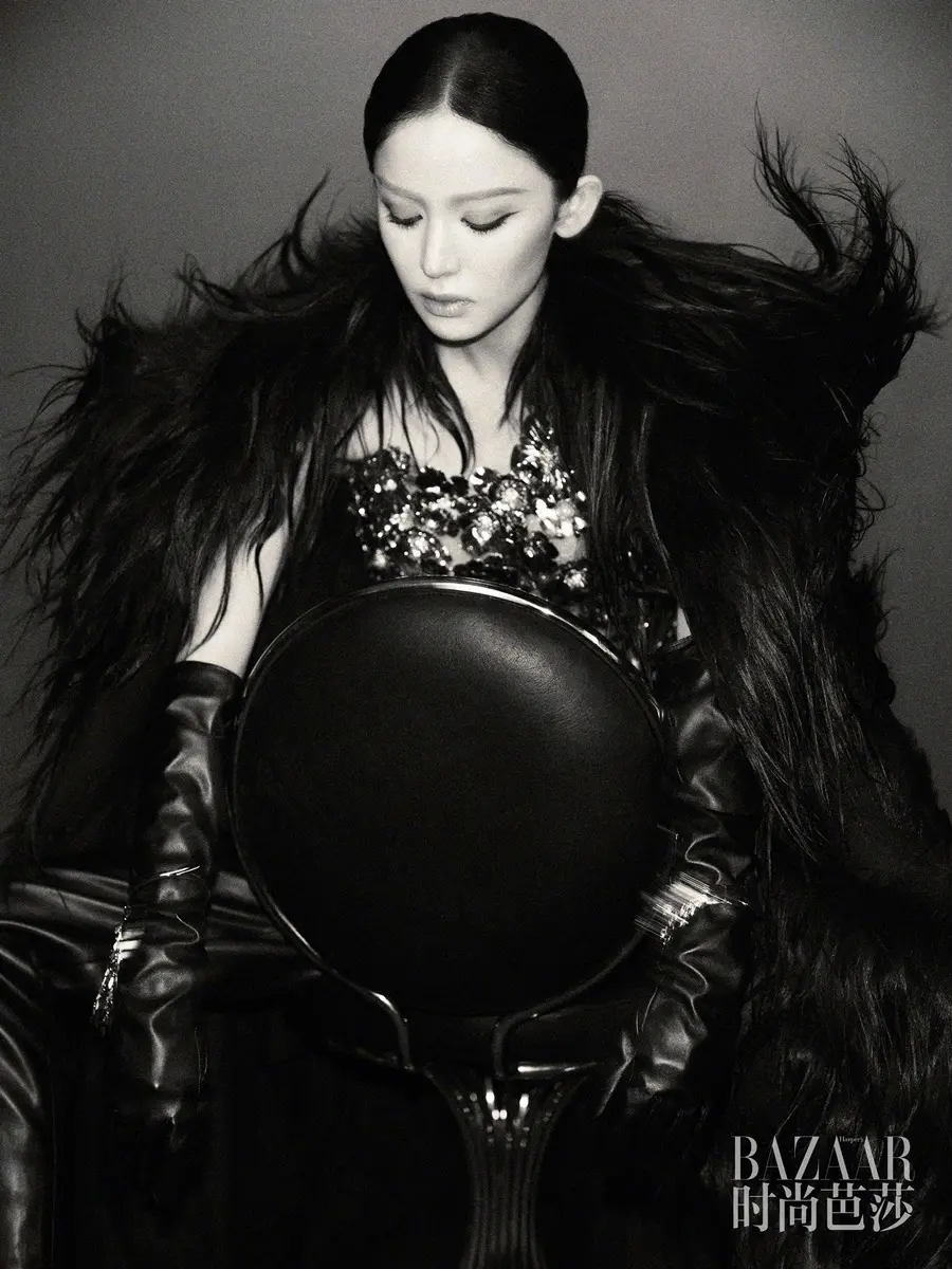 Nazha @ Harper's BAZAAR China November 2025