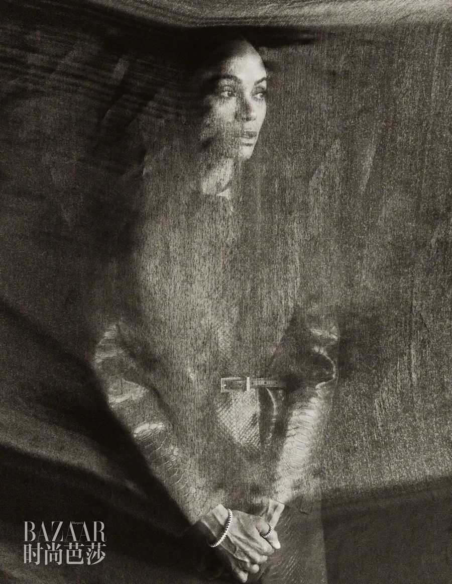 Zoe Salda&ntilde;a @ Harper's BAZAAR China December 2025