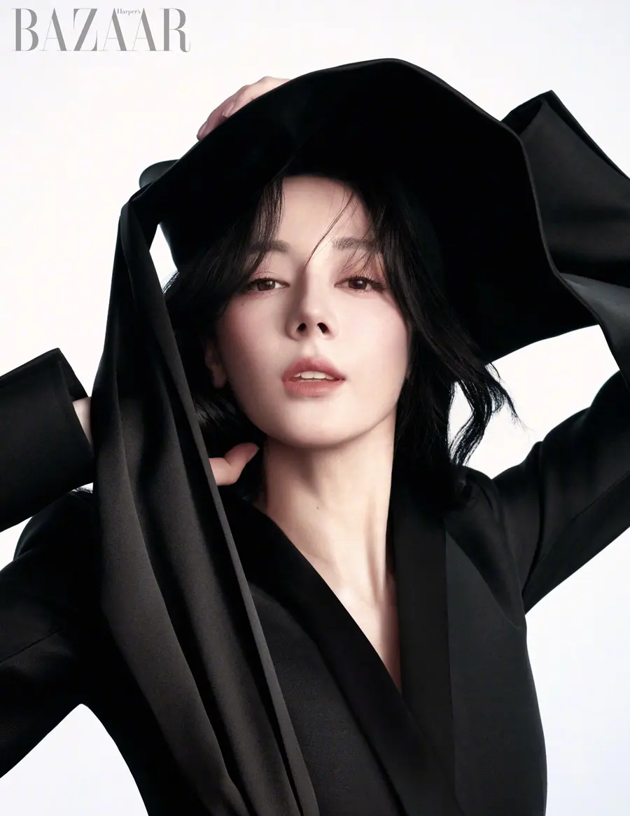 Dilraba @ Harper's BAZAAR China January 2026