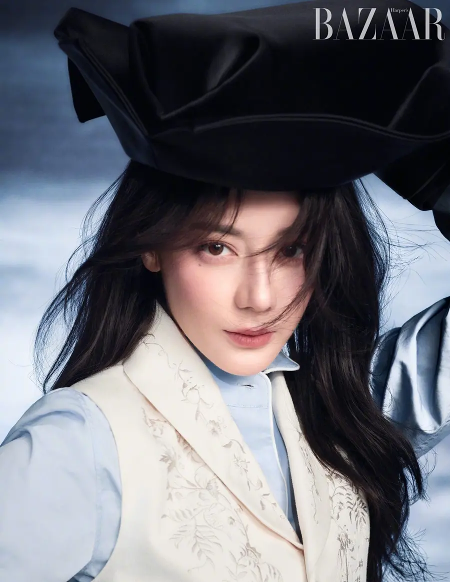 Dilraba @ Harper's BAZAAR China January 2026