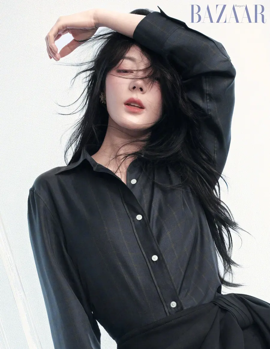 Dilraba @ Harper's BAZAAR China January 2026