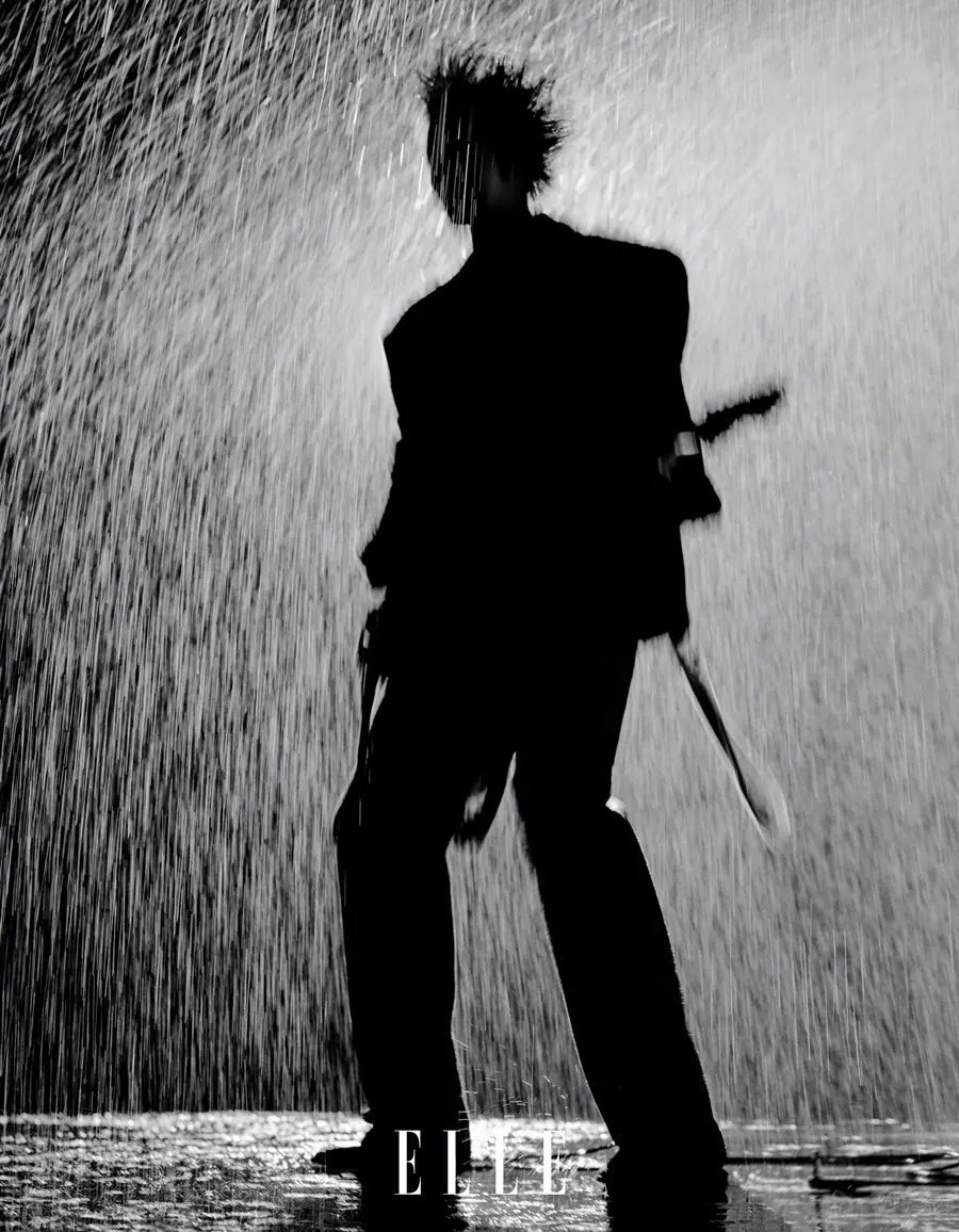 Yu Shi @ ELLE China December 2025