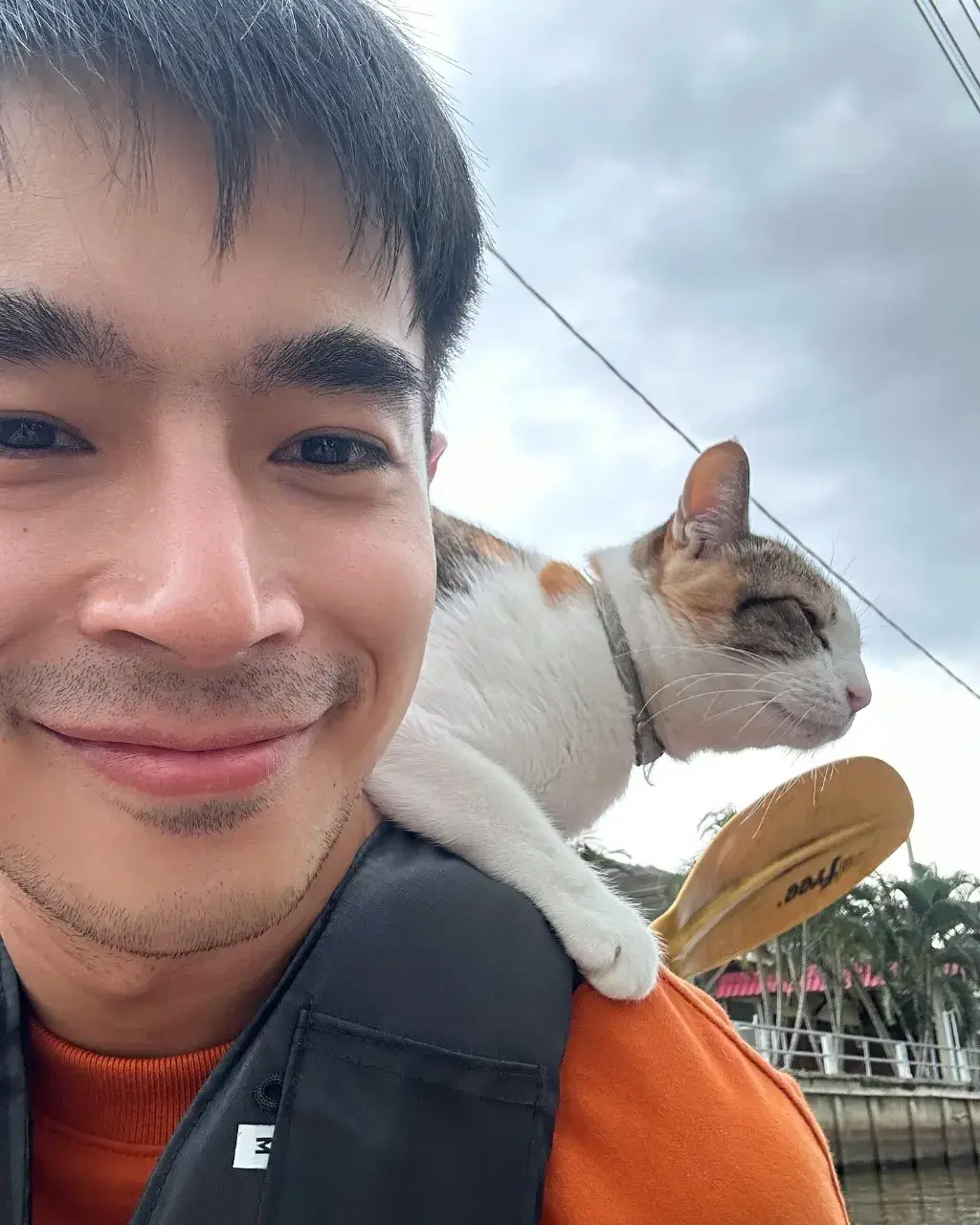 อิ่มจุกๆ