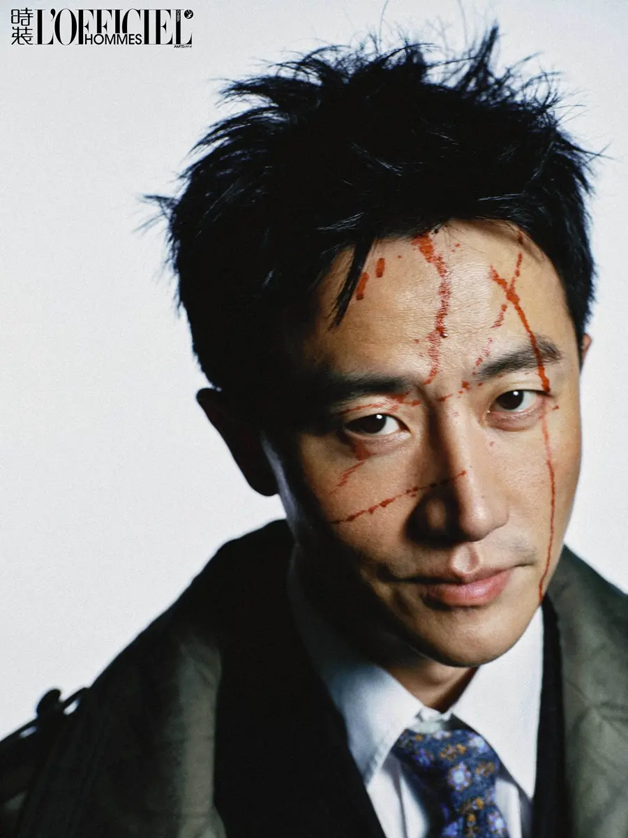 Huang Xuan @ L&rsquo;OFFICIEL HOMMES China November 2025