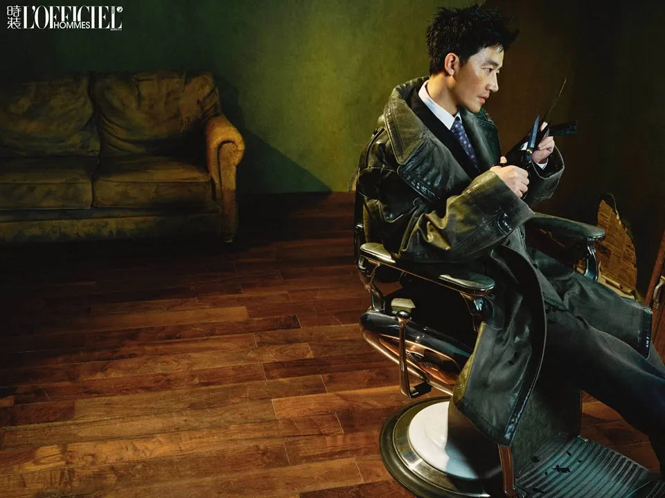 Huang Xuan @ L&rsquo;OFFICIEL HOMMES China November 2025