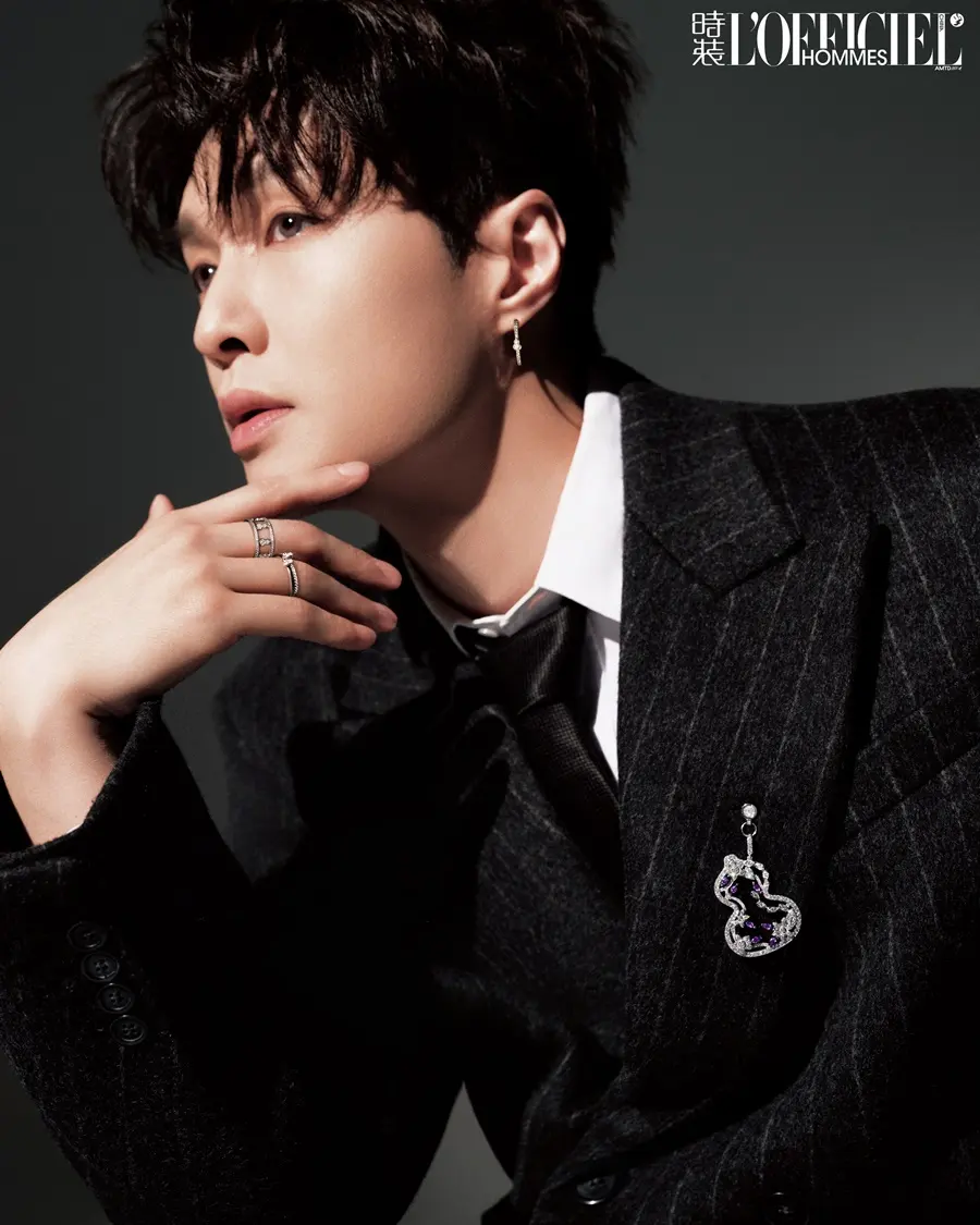Lay Zhang @ L&rsquo;OFFICIEL HOMMES China December 2025