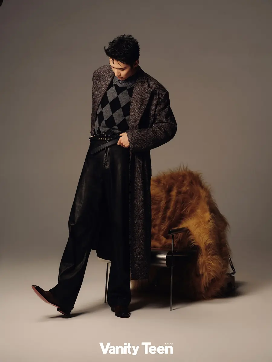 Luo Yizhou @ Vanity Teen China December 2025