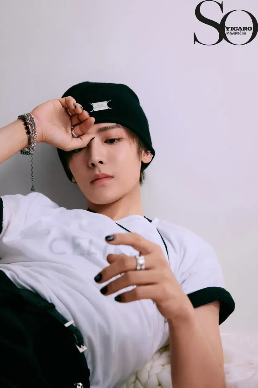 Hou Minghao @ SoFIGARO China January 2026