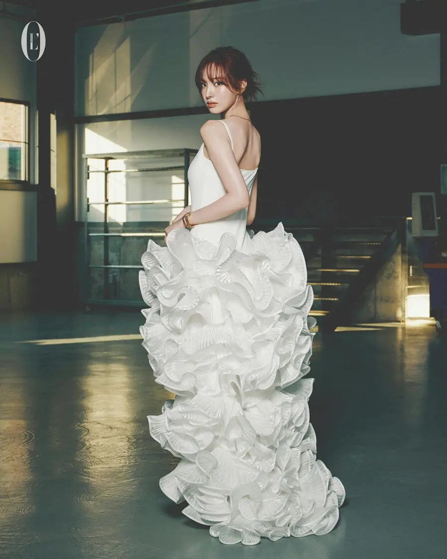 (IVE) Liz @ L'OFFICIEL Singapore December-January 2026