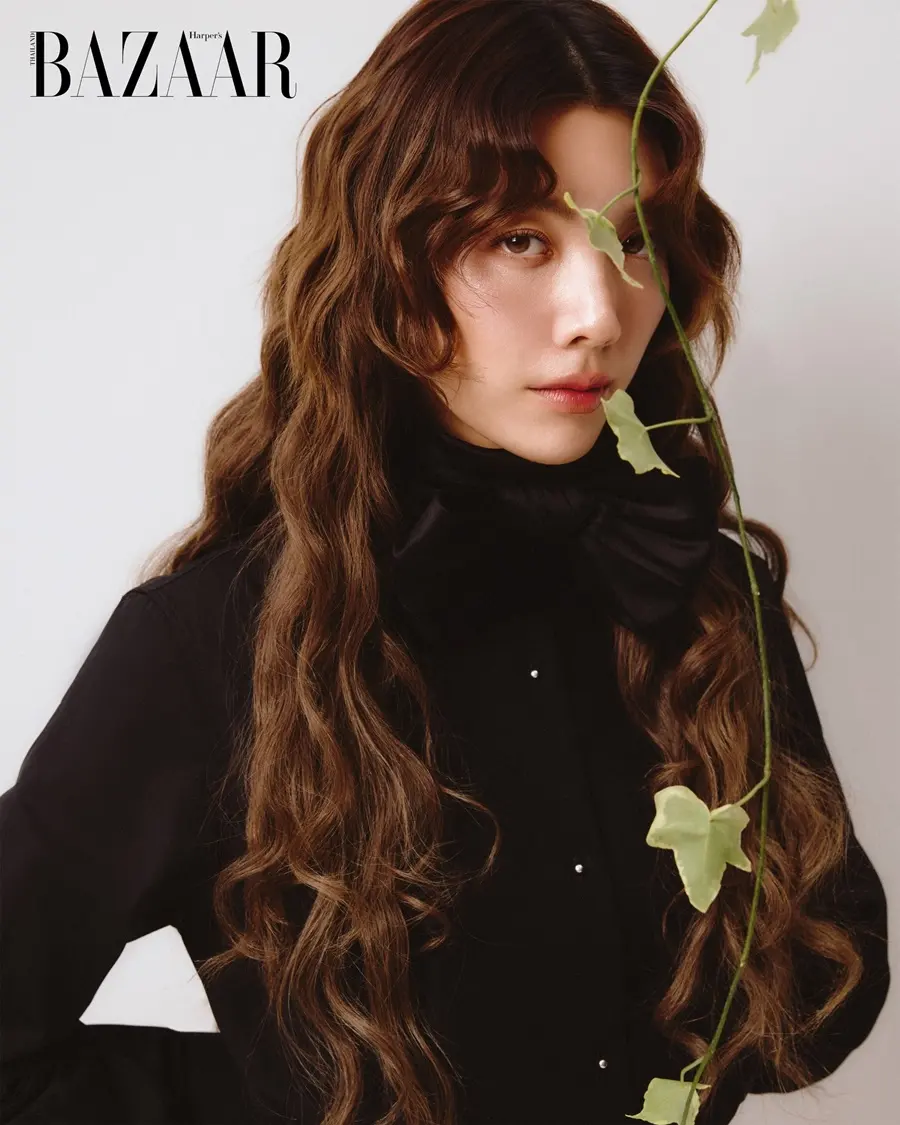 ออม–กรณ์นภัส @ Harper's BAZAAR Thailand January 2026