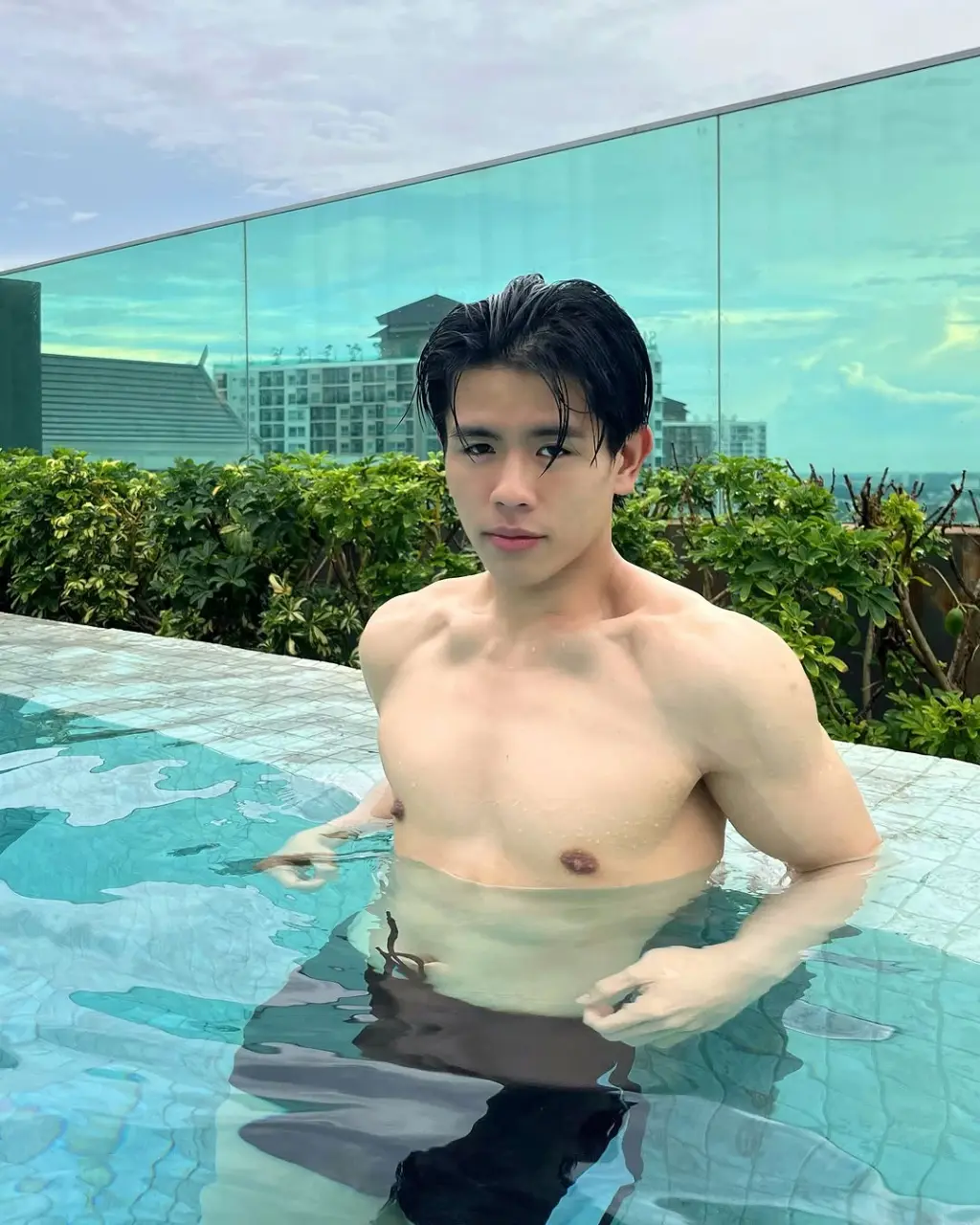 Cool guy : NAPLUS A.