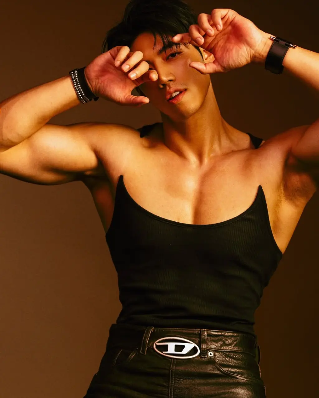 Actor & Fitness Instructor : 許得寪 / 得得