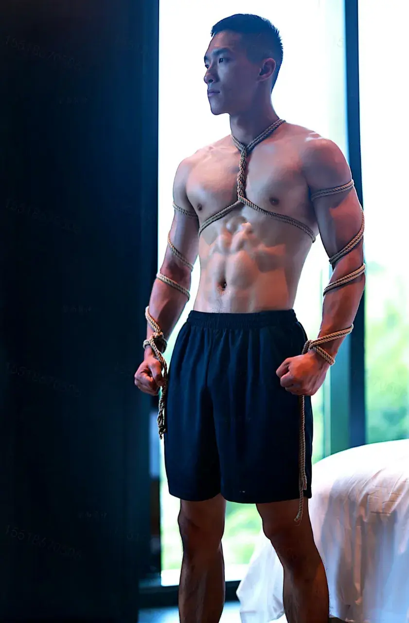 蒙面男神 NO.194 [EBOOK]