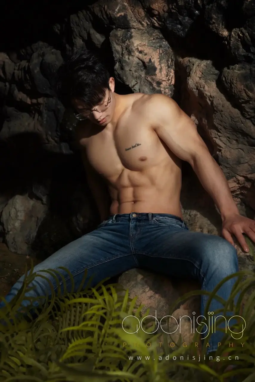 รูปหล่อเร้าอารมณ์ . 14