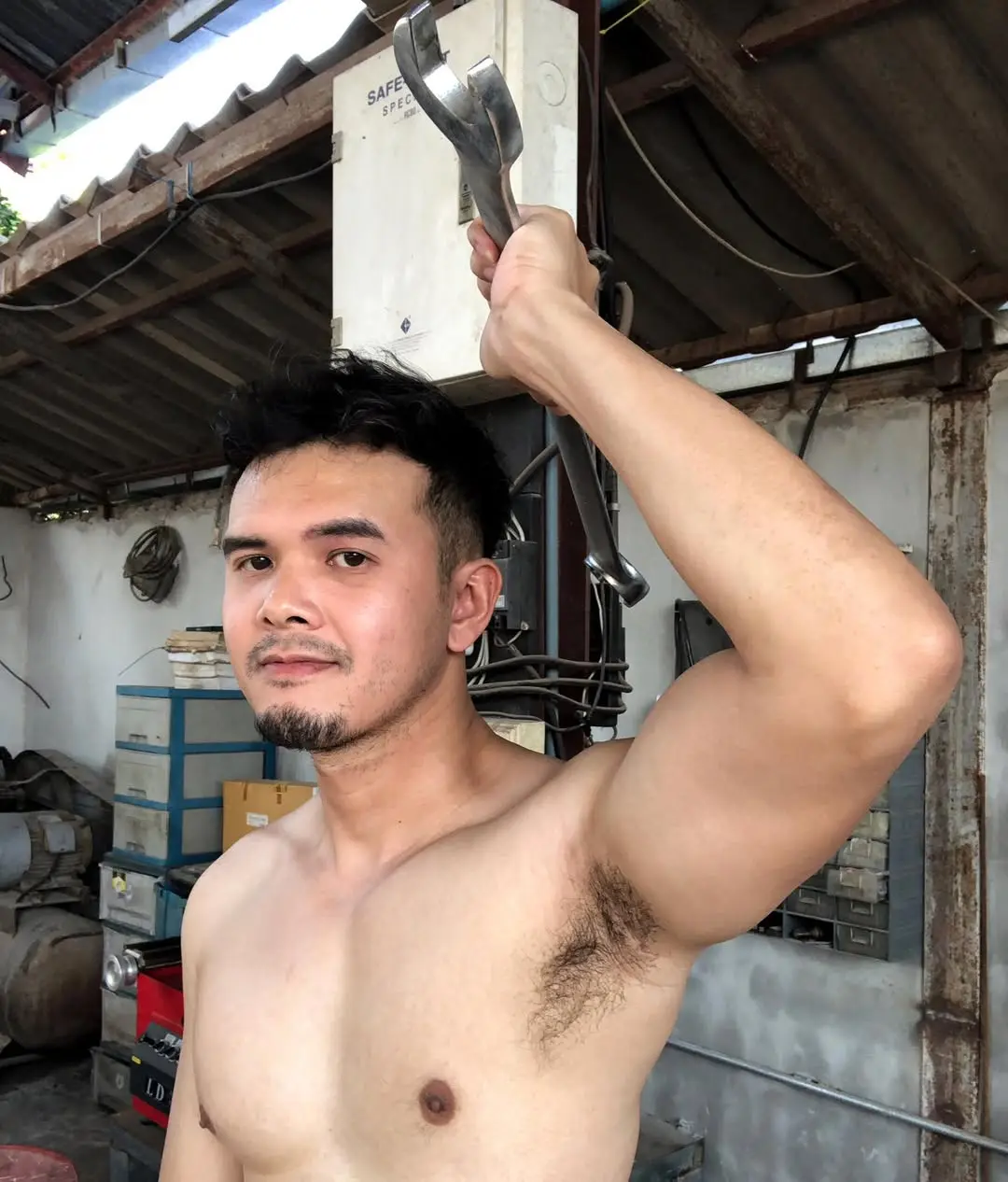 แซ่บลืมกลืน