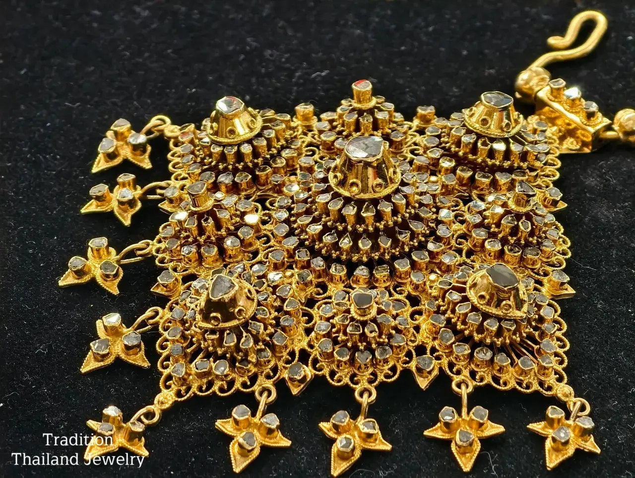 Thailand:Traditional Thai Jewelry.เครื่องทองโบราณ