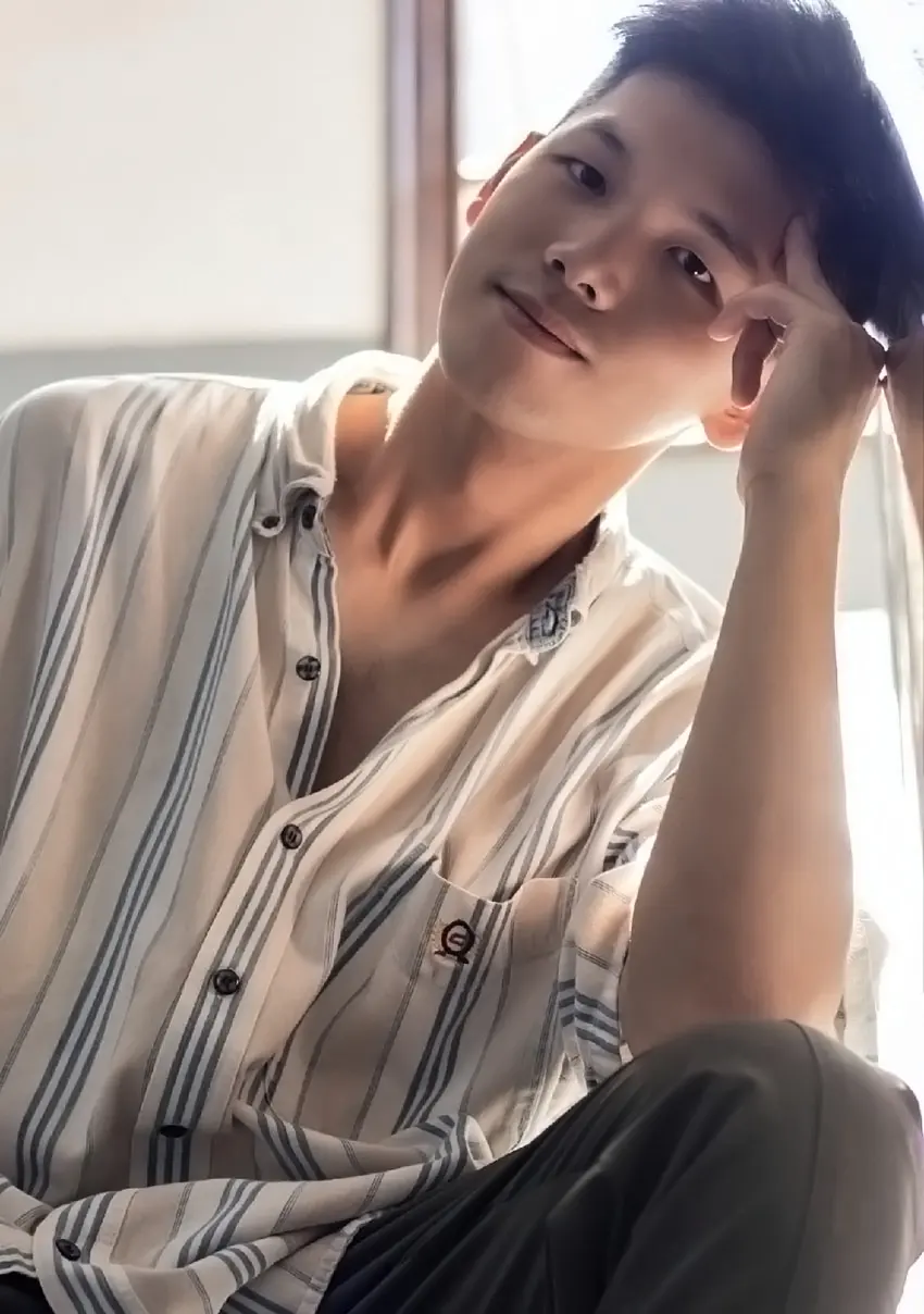 สำหรับเวอร์ชั่นเห็นหมด กดลิ้งค์ไปดูที่เว็บไซต์เครดิต : clipgayasian.com