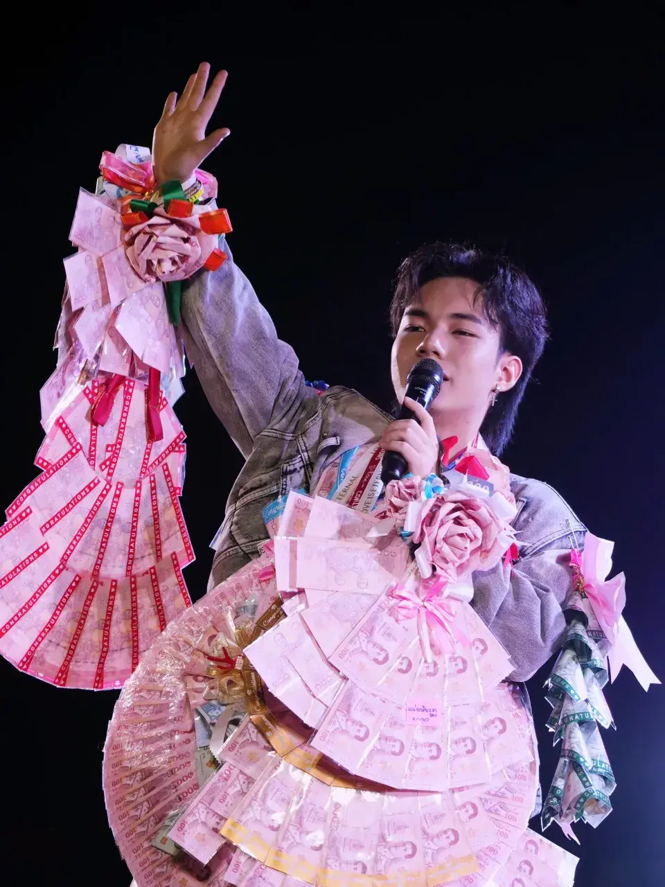 ลีโออธิป 🫰🏼 น้องลีโอ ไมค์หมดหนี้