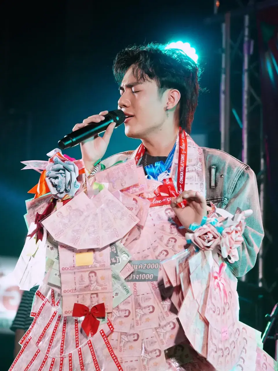 ลีโออธิป 🫰🏼 น้องลีโอ ไมค์หมดหนี้