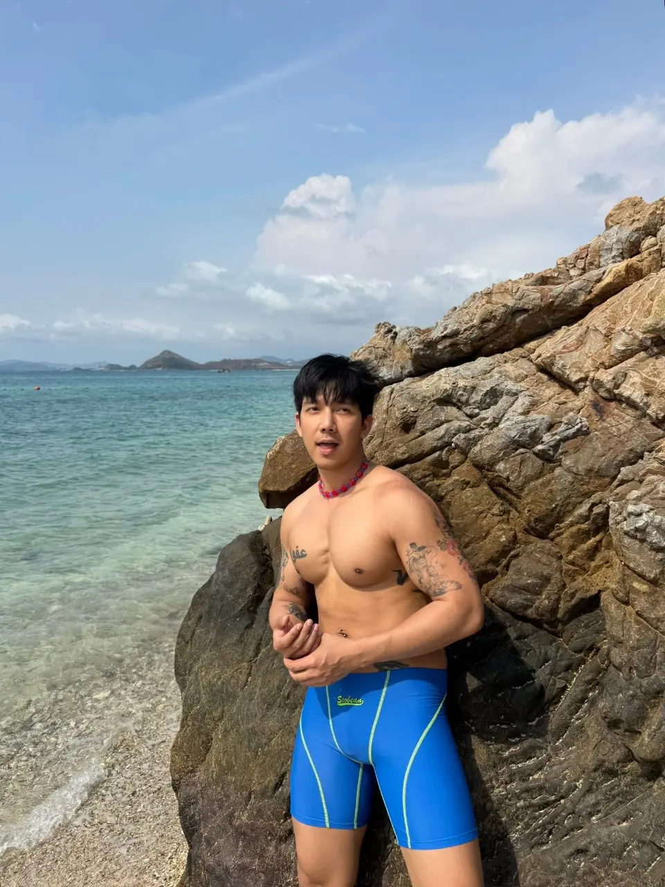 ถอดโชว์เรือนร่าง 2965