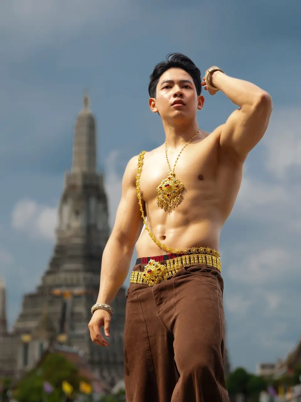 ถอดโชว์เรือนร่าง 2965