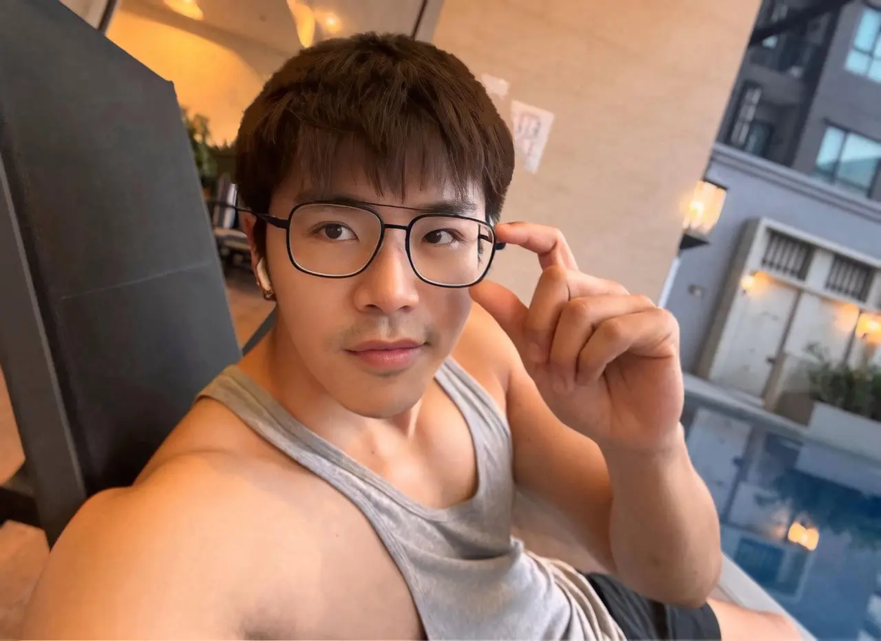 ACTOR & SINGER,MODEL : Tinwiphat Khueankaew