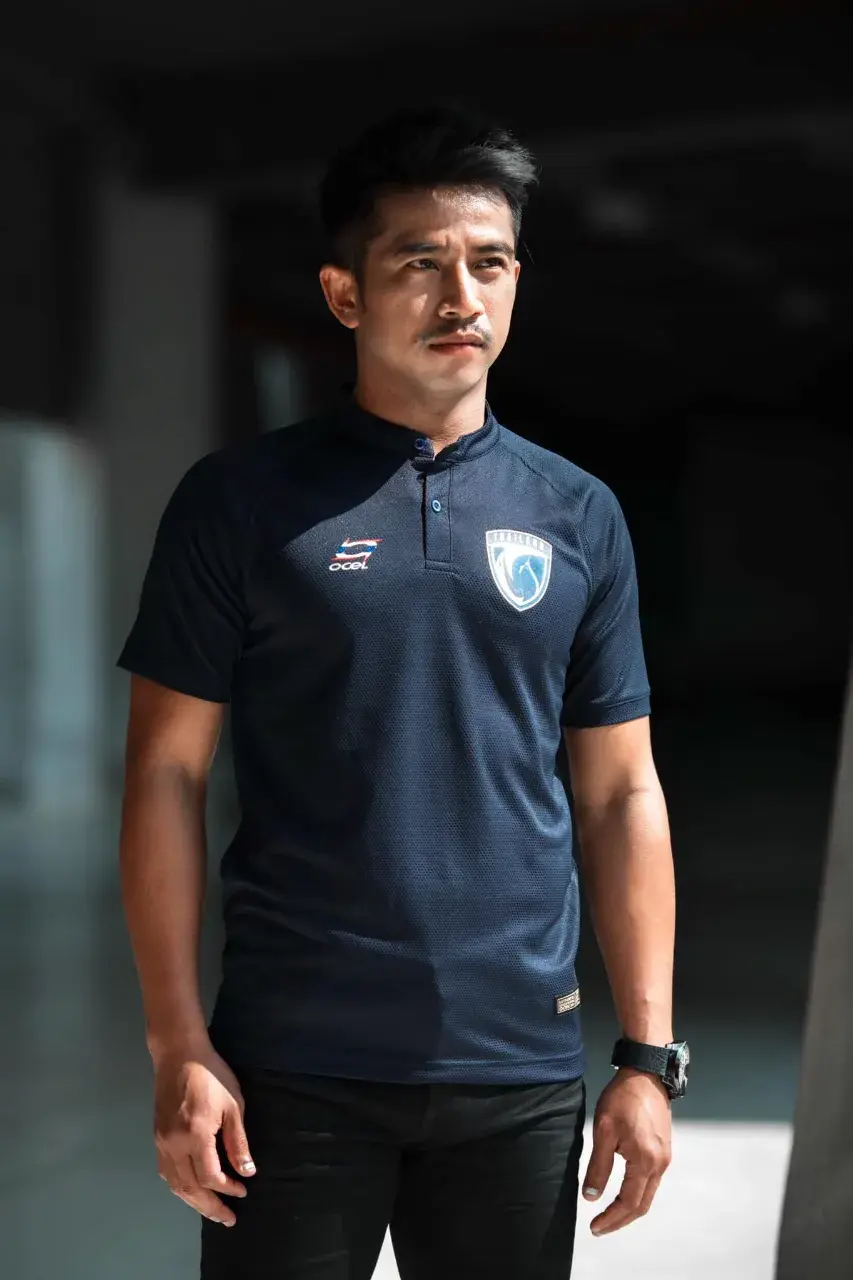 แมน ธนา ชะนะบุตร อดีตนักฟุตบอลทีมชาติไทย.