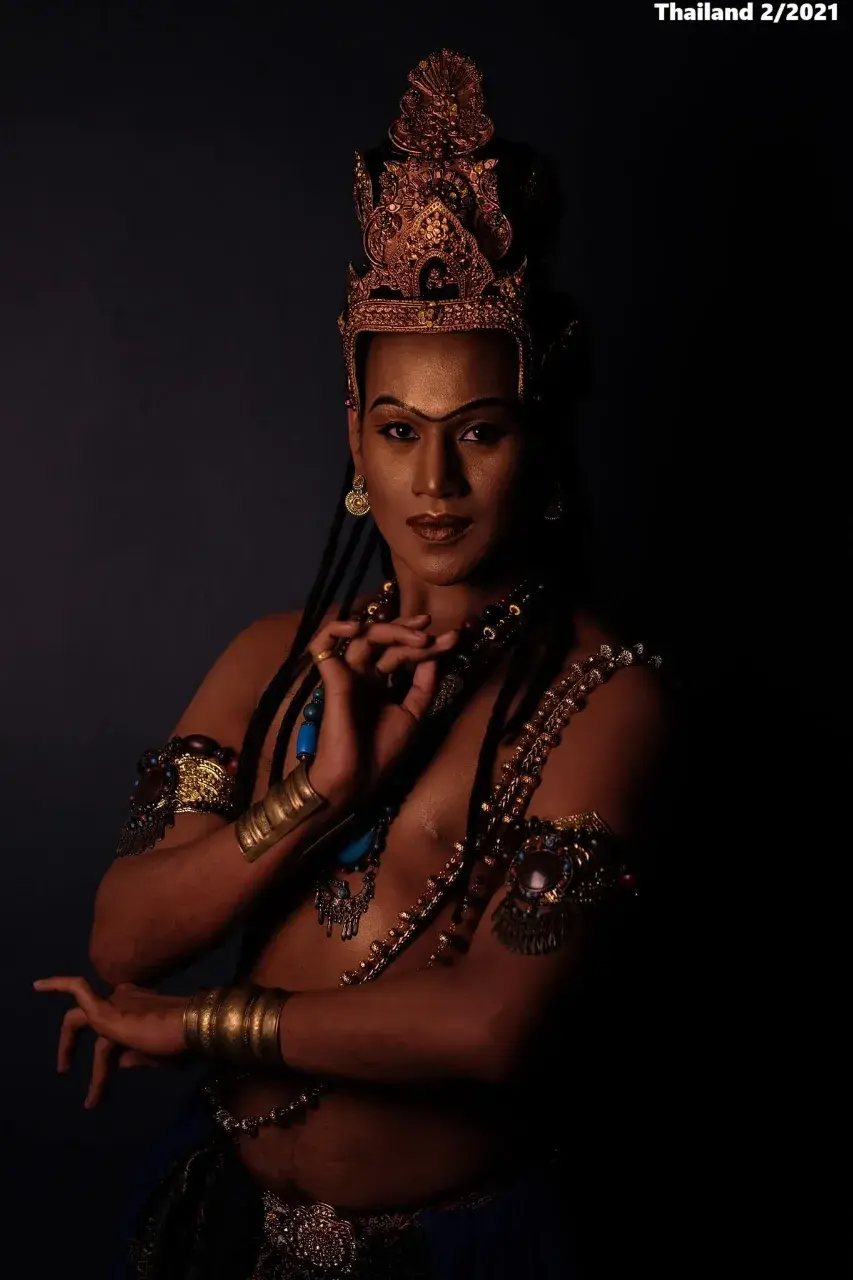 Thai Model in Srivijaya Period Costume 🇹🇭