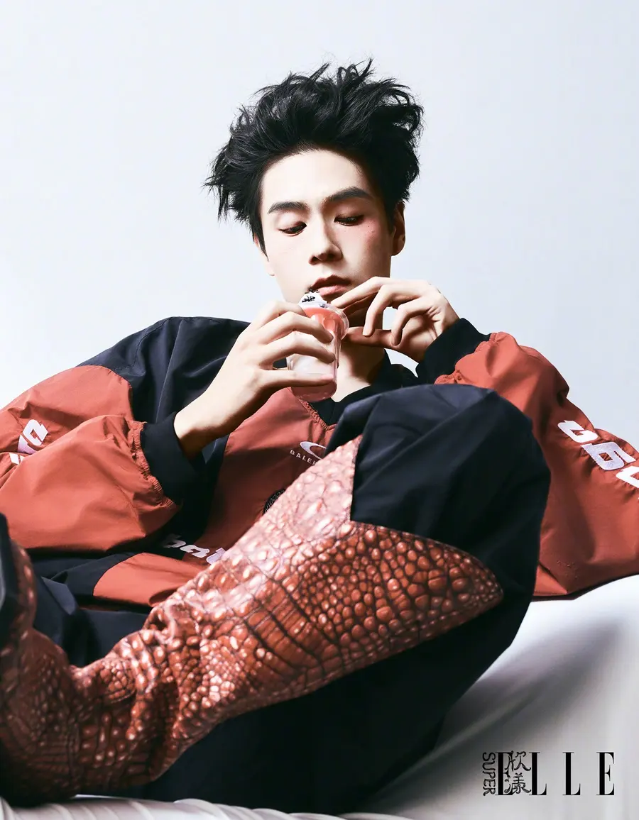 Hu Yitian @ SuperELLE China January 2026