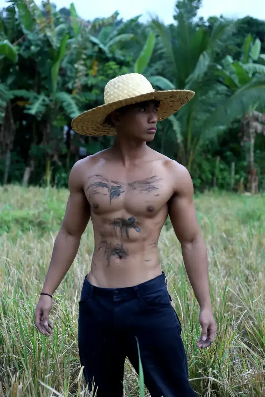 หนุ่ม..บ้านทุ่ง