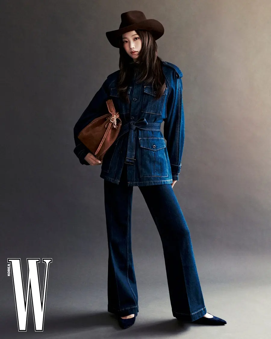 (LE SSERAFIM) Kazuha @ W Korea February 2026
