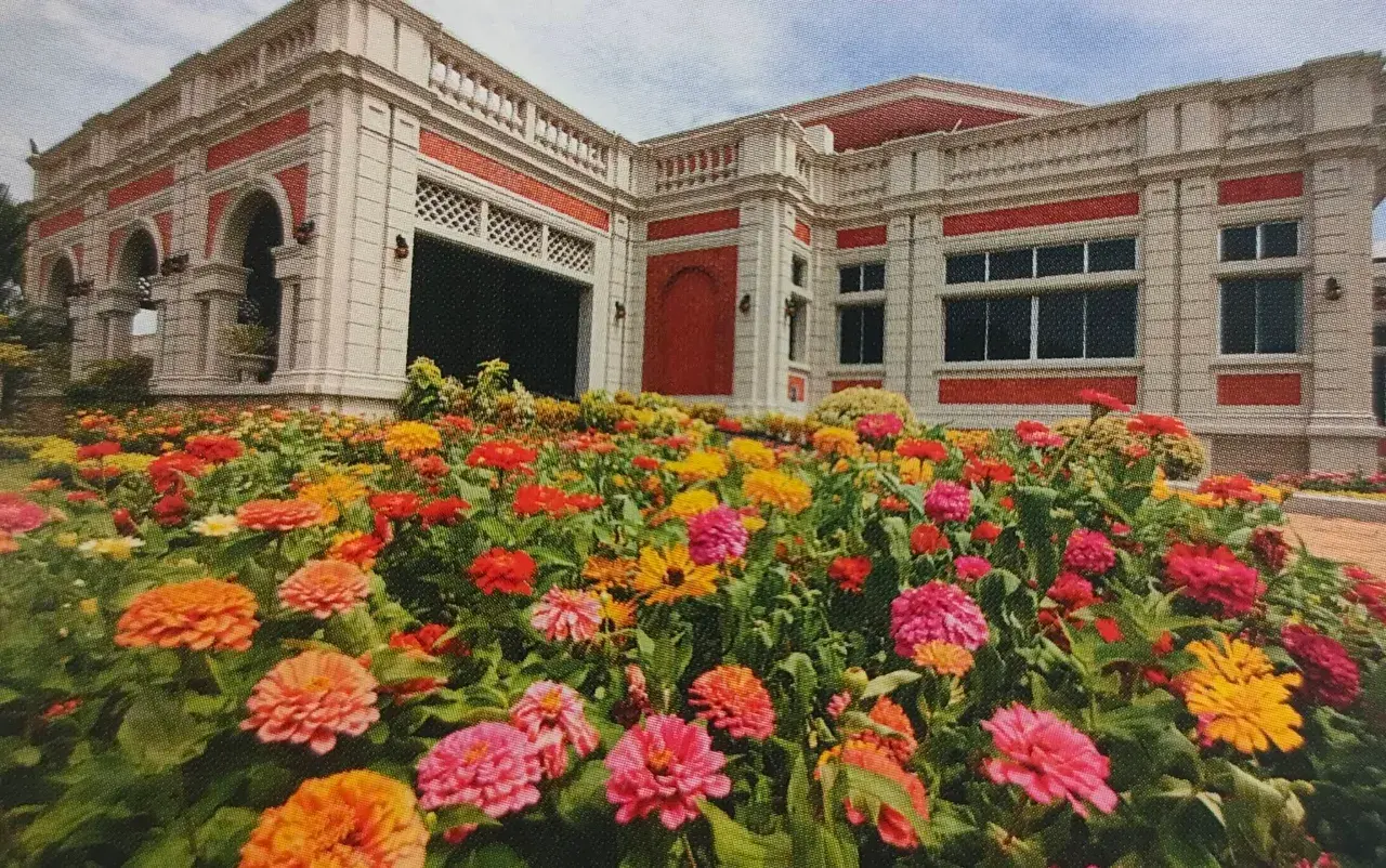 Dusidalai Pavilion at Chitralada Palace, Bangkok, Thailand "ศาลาดุสิดาลัย"