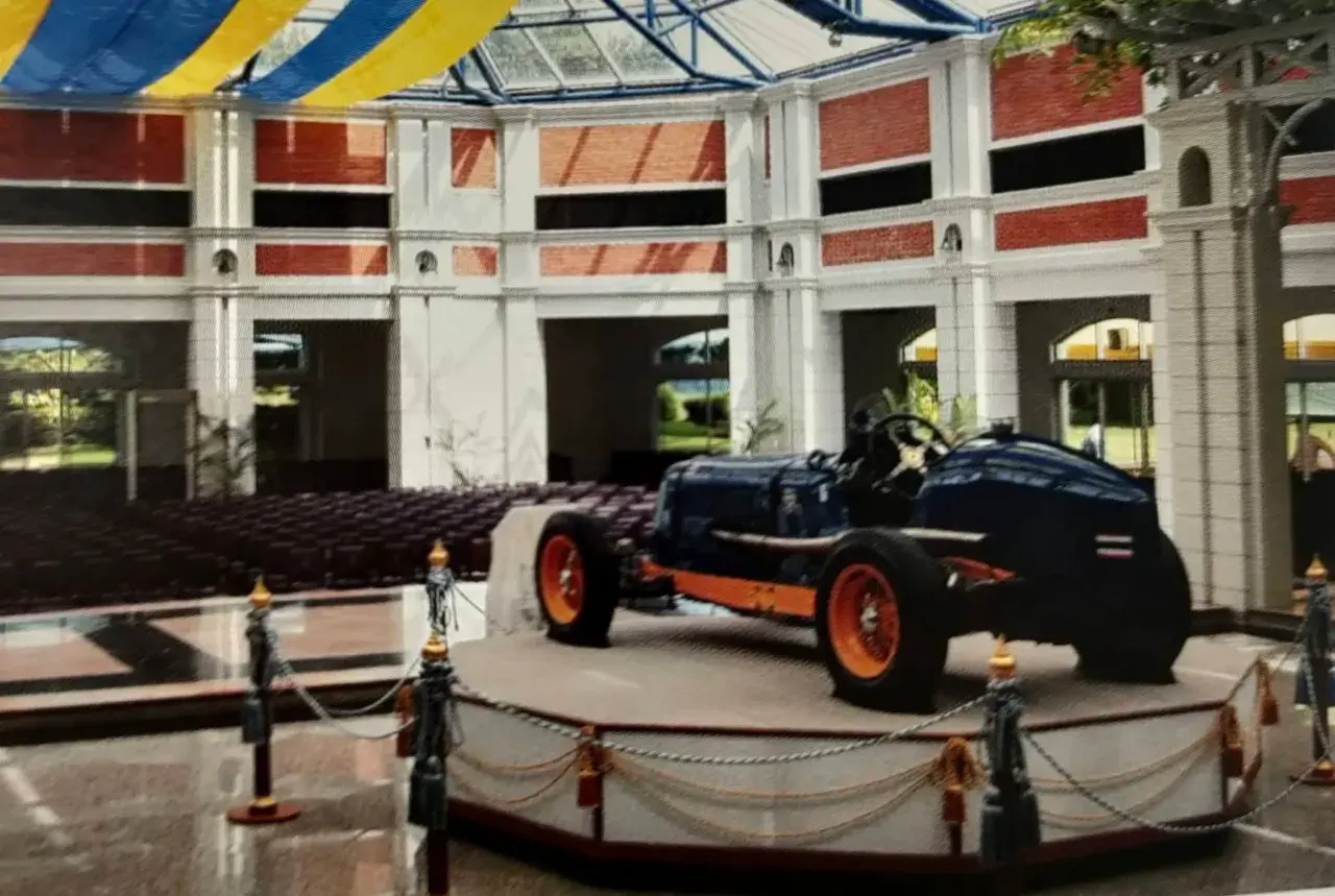 Dusidalai Pavilion at Chitralada Palace, Bangkok, Thailand "ศาลาดุสิดาลัย"