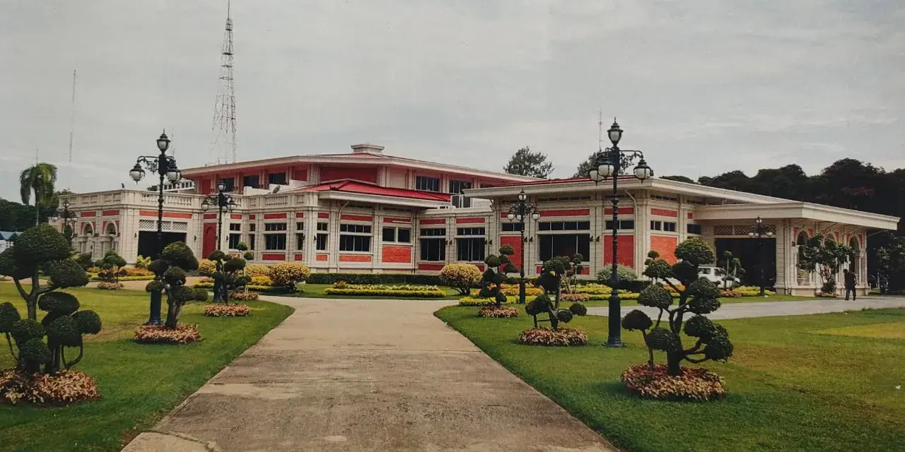 Dusidalai Pavilion at Chitralada Palace, Bangkok, Thailand "ศาลาดุสิดาลัย"